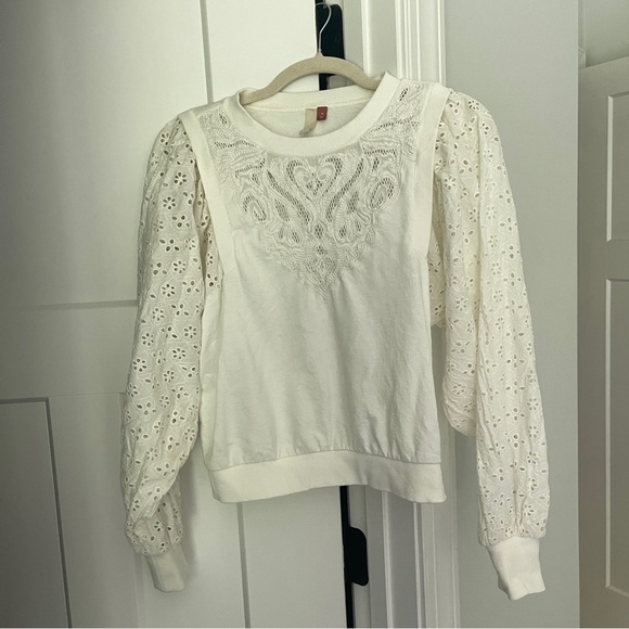 Pilcro Washed Eyelet Sweatshirt Anthropologie Ivory Top - Picture 3 of 6